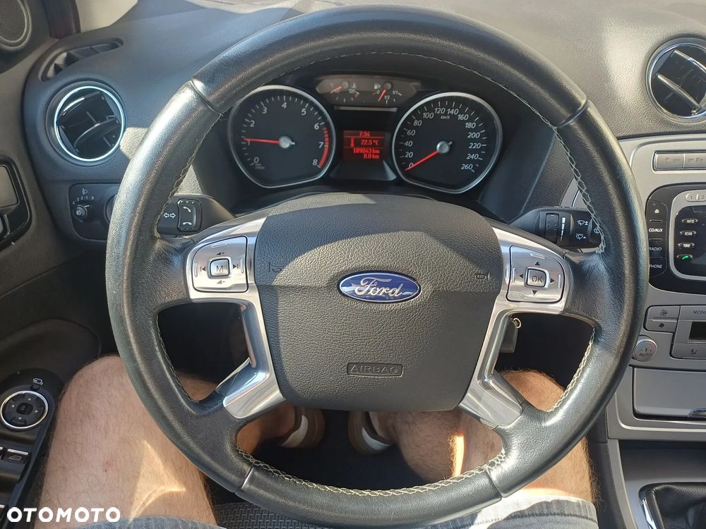 Ford Mondeo - 17