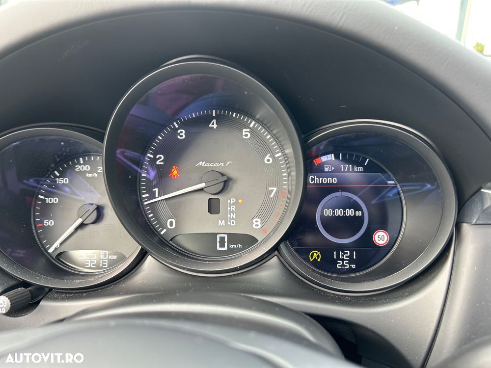 Porsche Macan T - 18