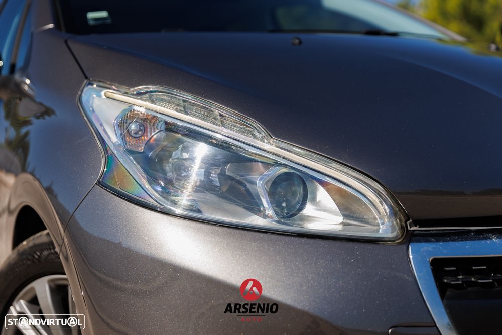 Peugeot 208 1.5 BlueHDi Signature - 21