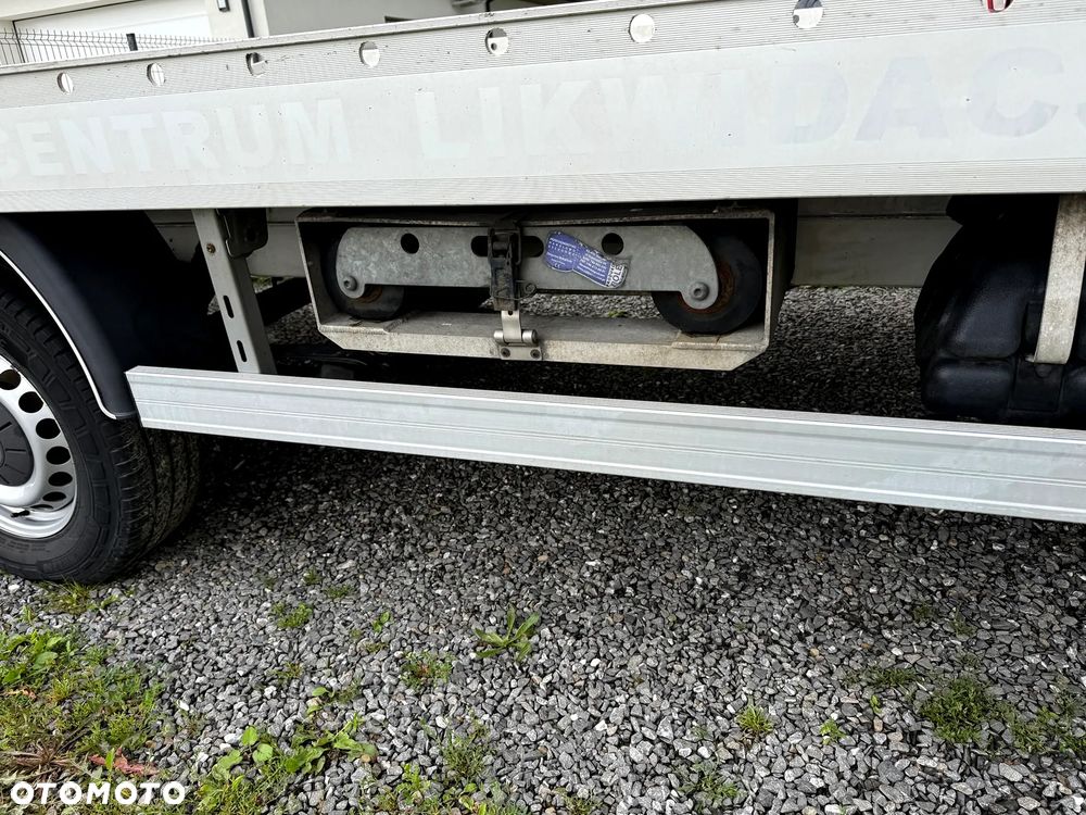 Volkswagen CRAFTER - 9