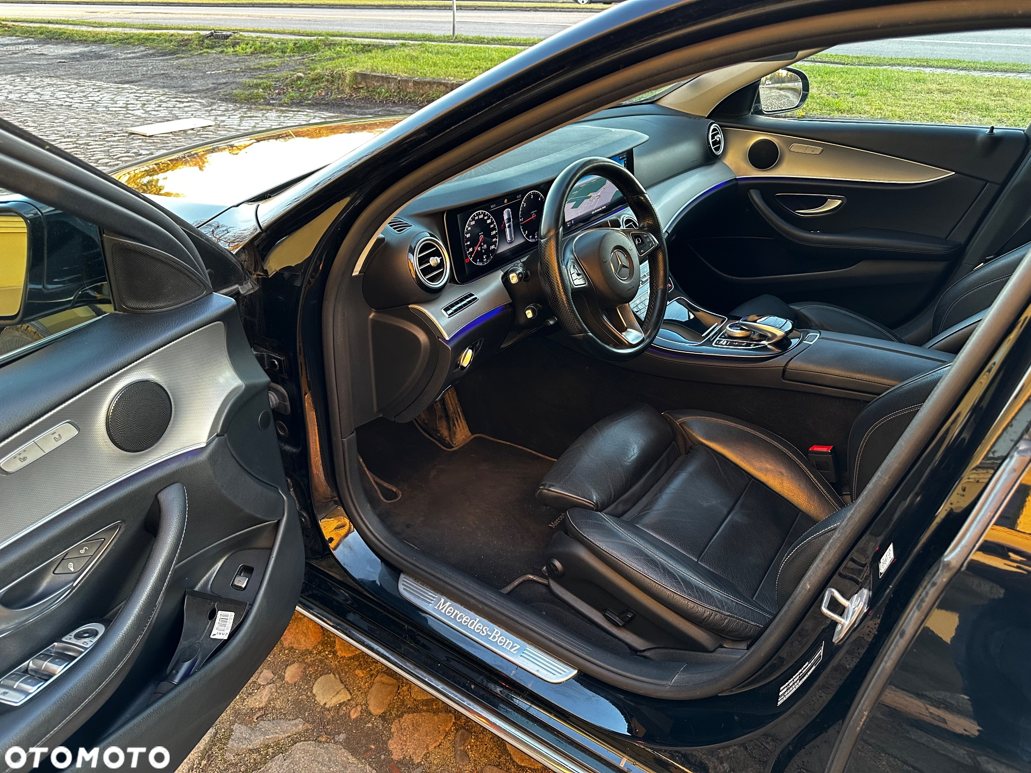 Mercedes-Benz Klasa E 200 d 9G-TRONIC - 18