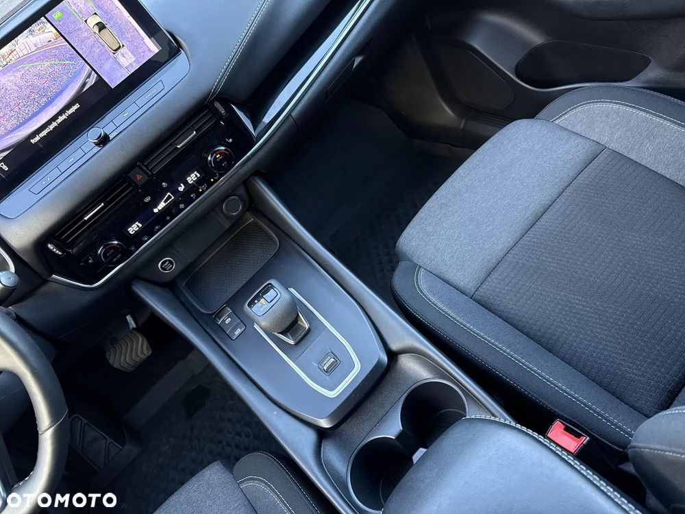 Nissan Qashqai 1.3 DIG-T MHEV N-Connecta Xtronic - 17