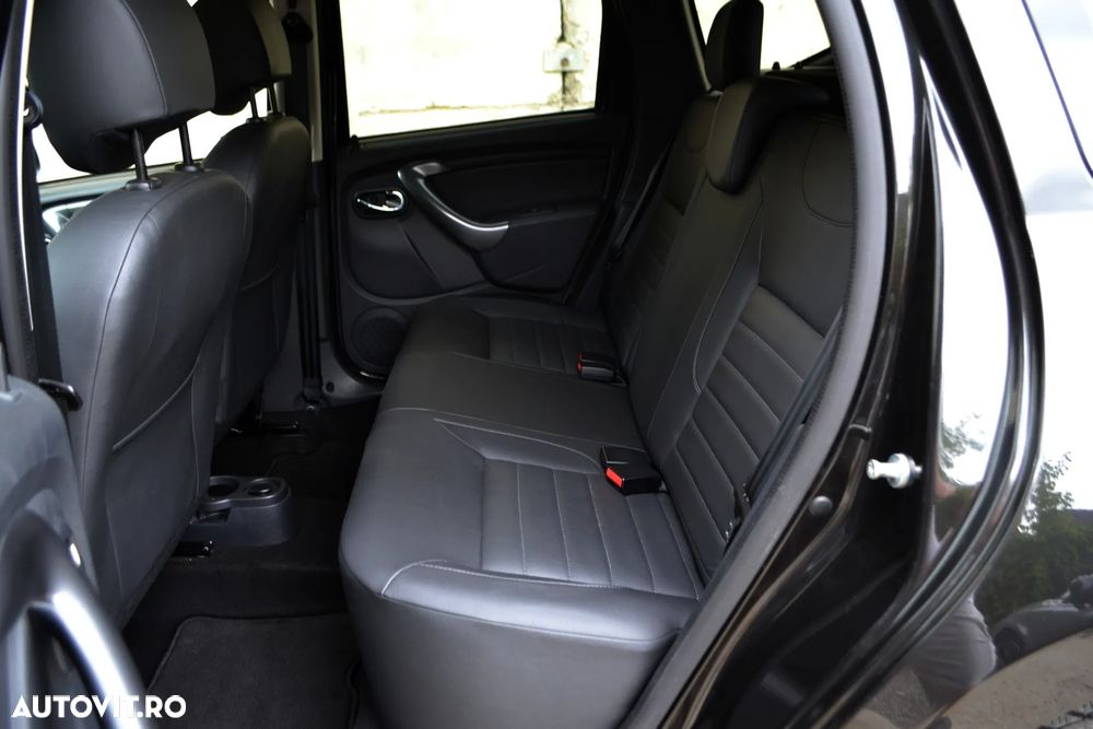 Dacia Duster TCe 125 4x4 Blackshadow - 10