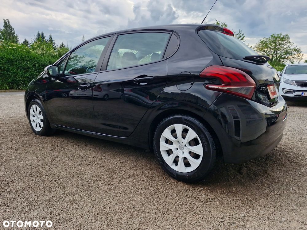 Peugeot 208 PureTech 82 Urban Move - 4