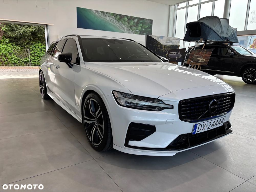 Volvo V60 D4 R-Design - 3