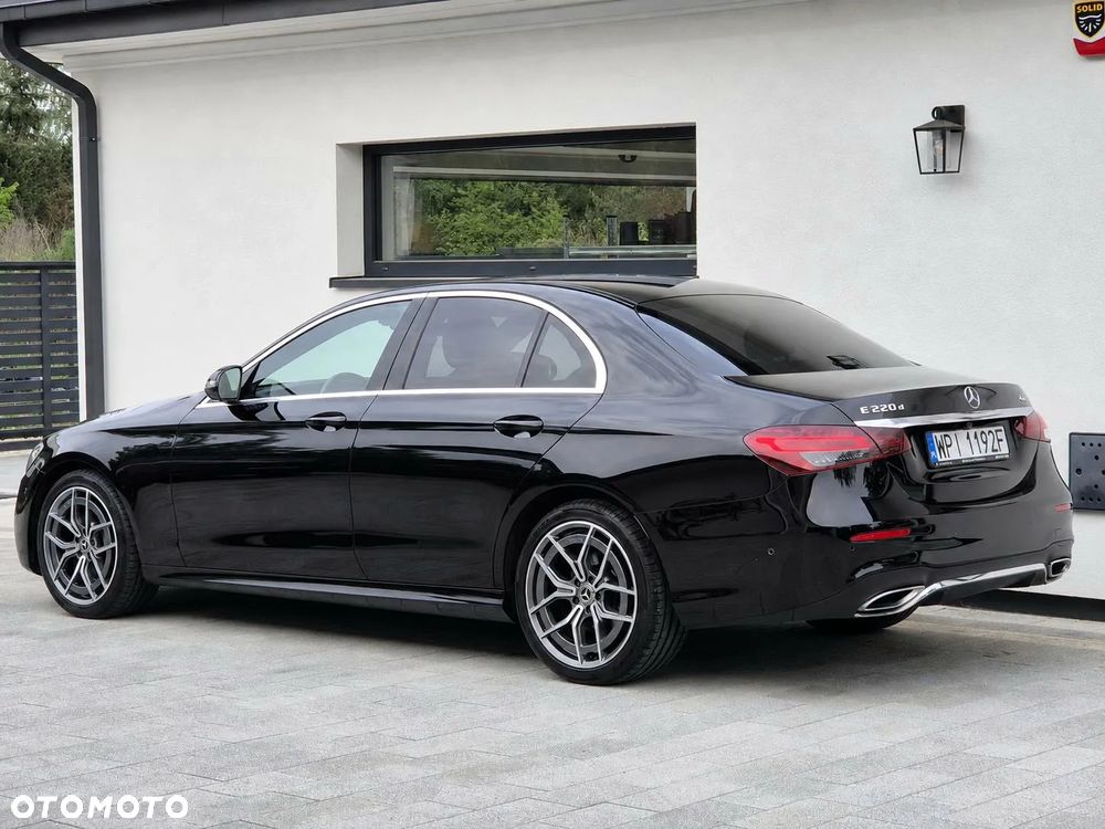 Mercedes-Benz Klasa E 220 d 4Matic 9G-TRONIC AMG Line - 16