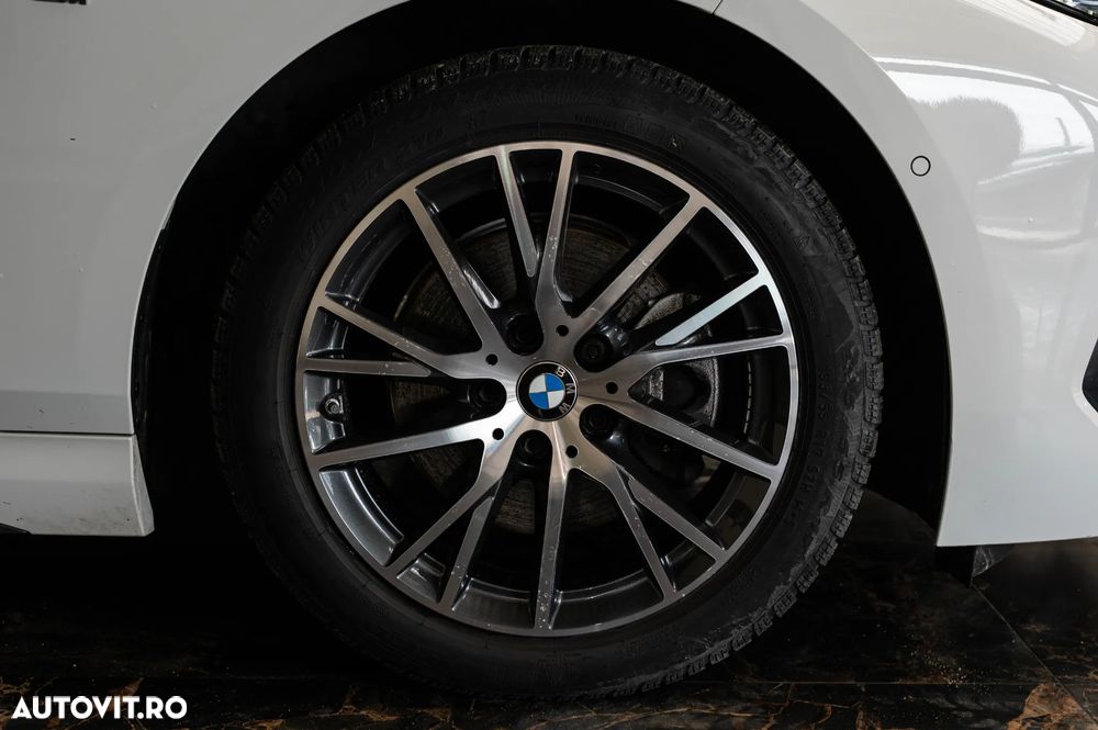 BMW Seria 2 218i Aut. M Sport - 11