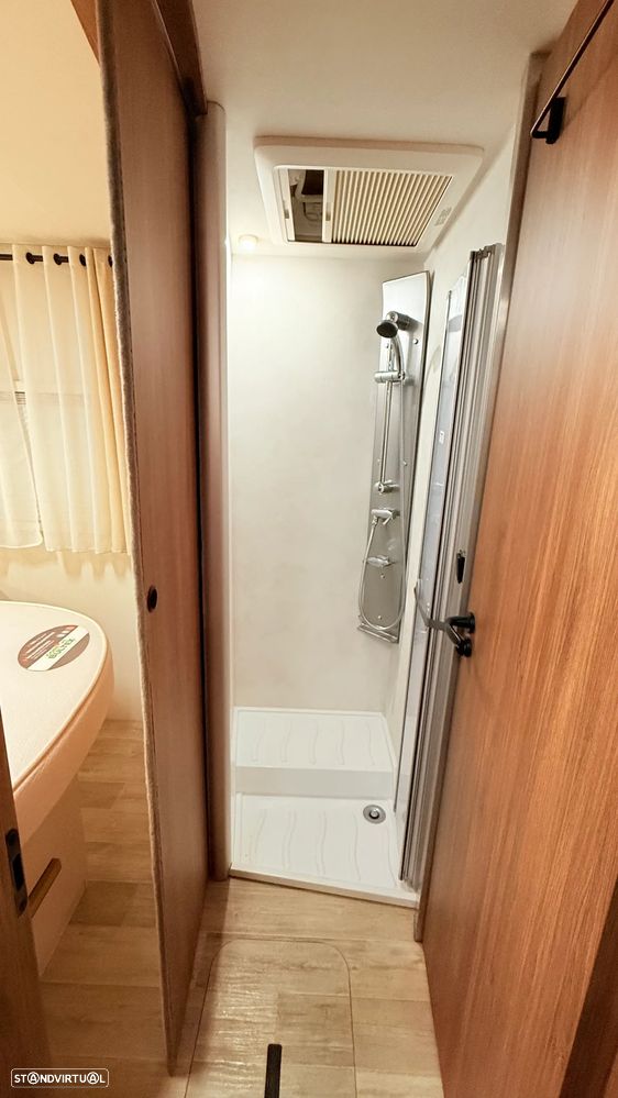 Pilote Expression P746 Automática, Cama Central - 21