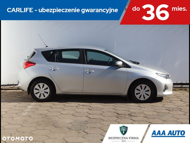 Toyota Auris - 7