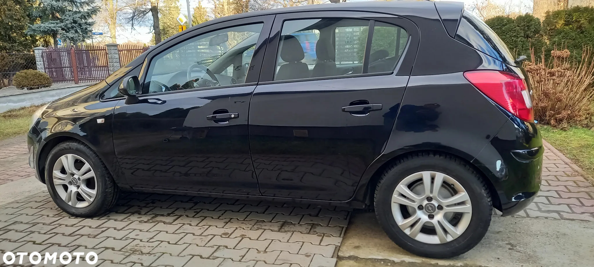 Opel Corsa 1.2 16V Color Edition - 9
