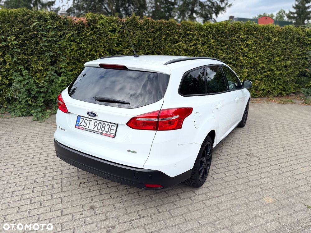 Ford Focus 1.0 EcoBoost Trend - 4