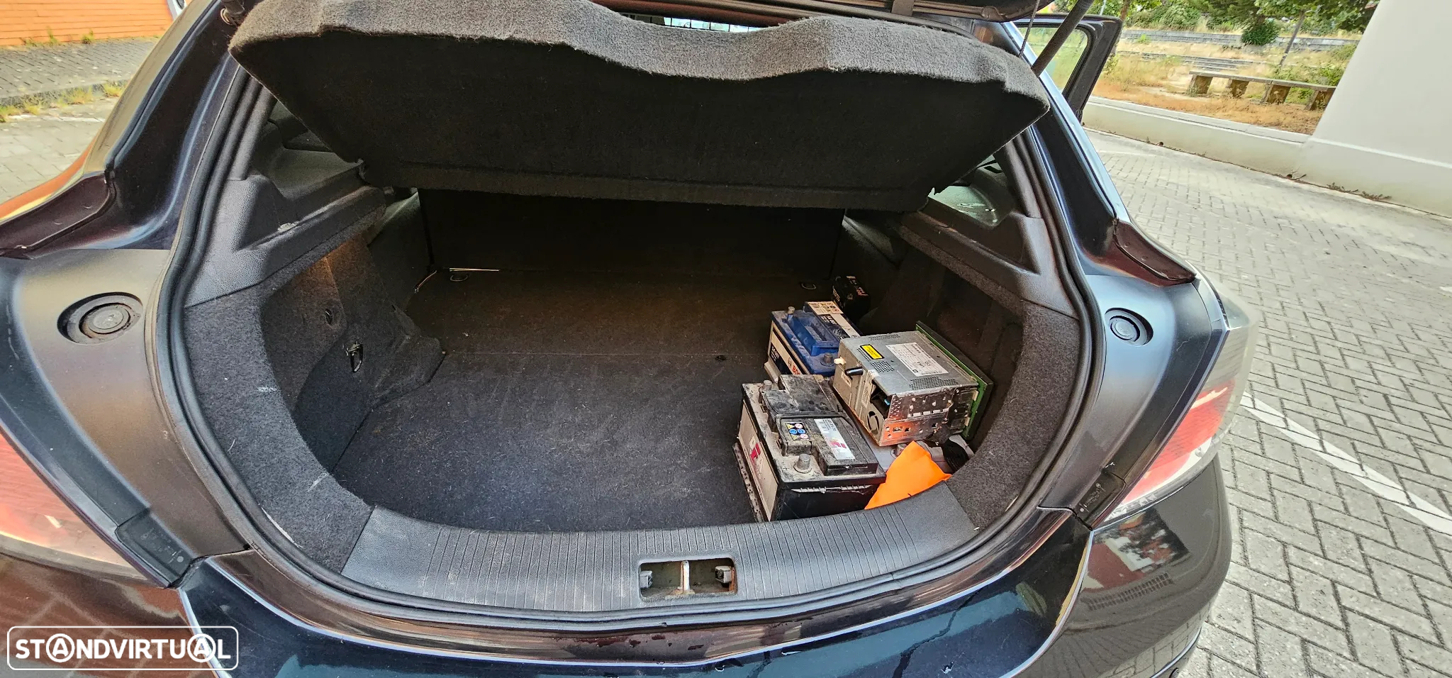 Opel Astra GTC 1.7 CDTi - 11