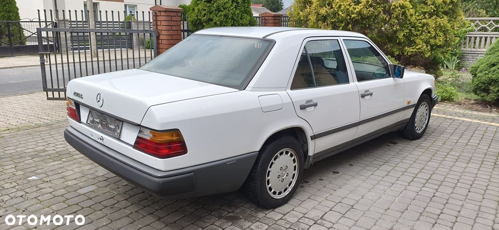 Mercedes-Benz W124 (1984-1993) - 4