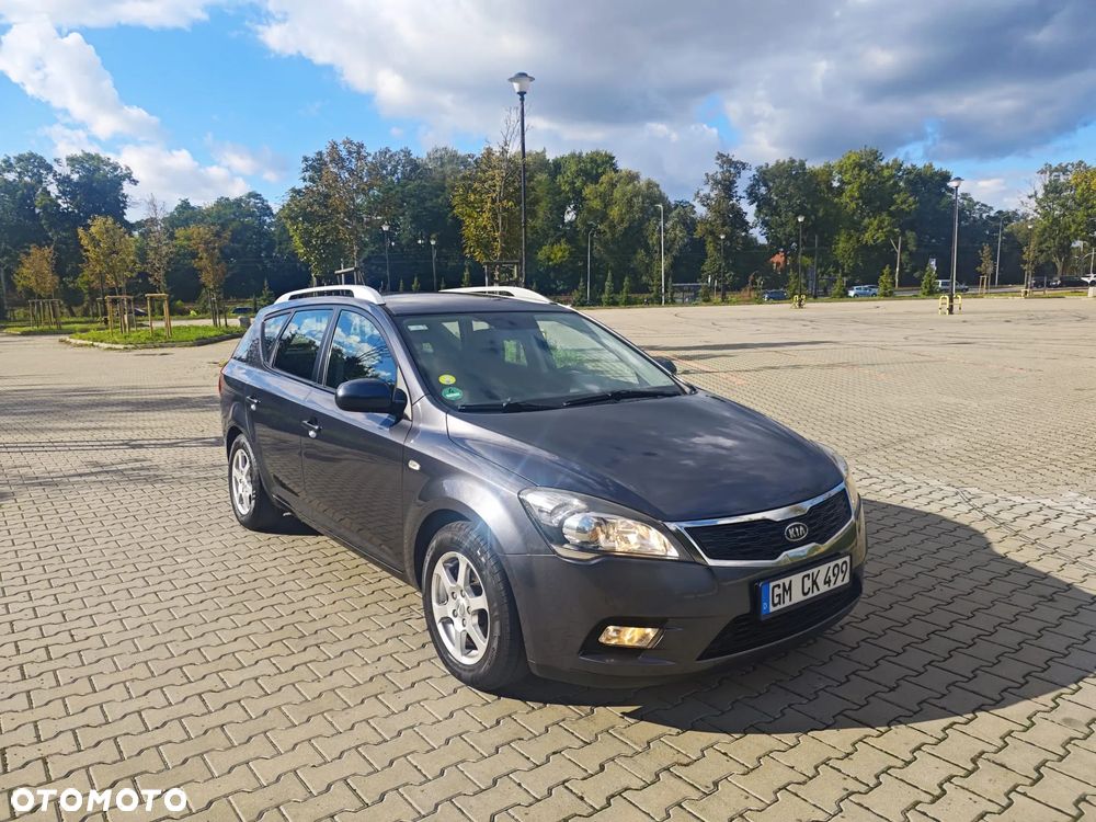 Kia Ceed Cee'd 1.6 Crdi Comfort + - 17