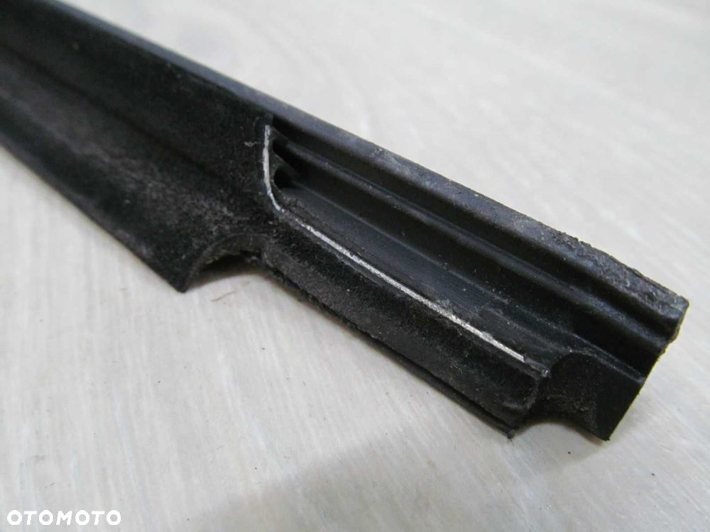 VOLVO C70 06-13 USZCZELKA DRZWI PRAWA 31256623 - 4