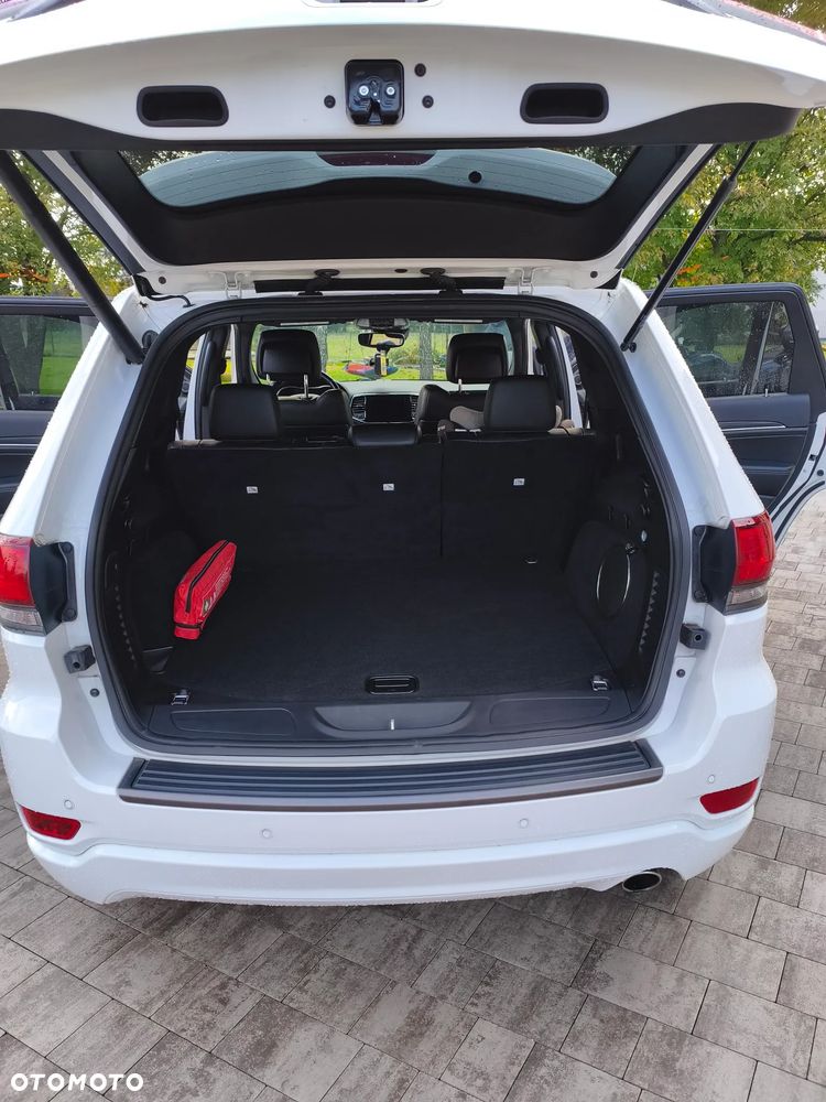 Jeep Grand Cherokee - 20