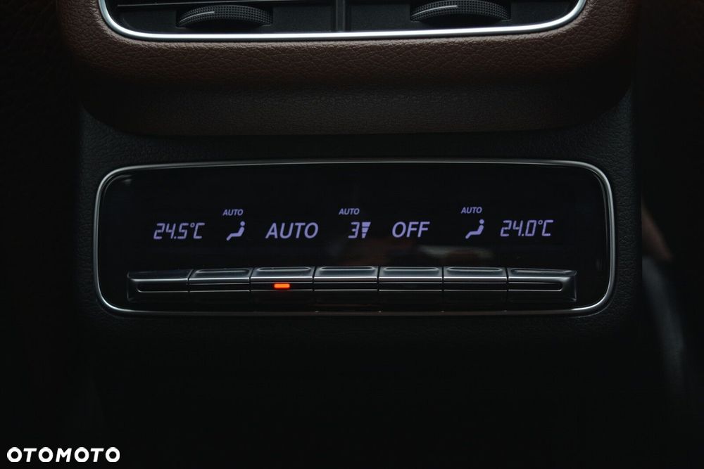 Mercedes-Benz GLE - 30