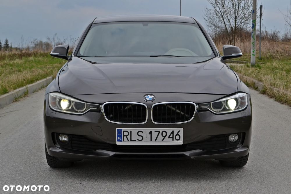 BMW Seria 3 - 12