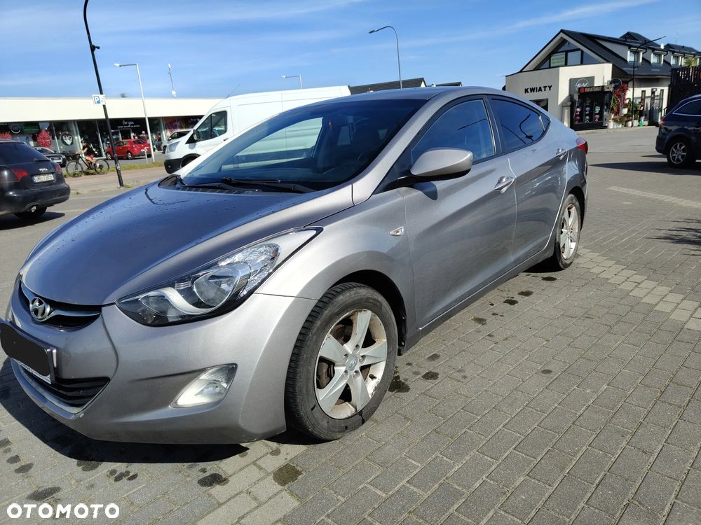 Hyundai Elantra 1.6 Comfort - 7