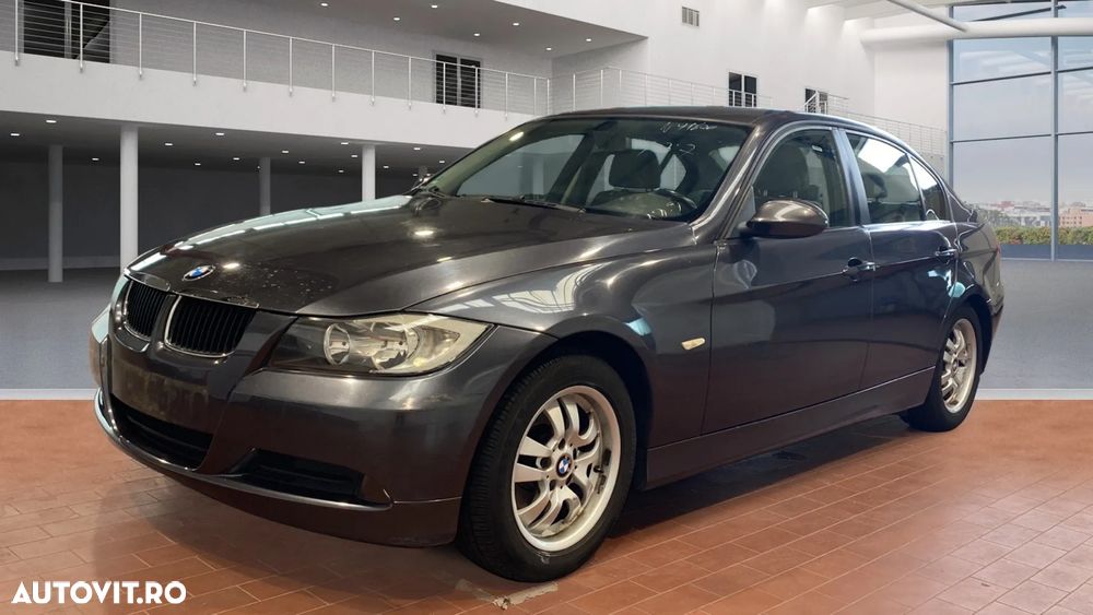 BMW Seria 3 320i - 1
