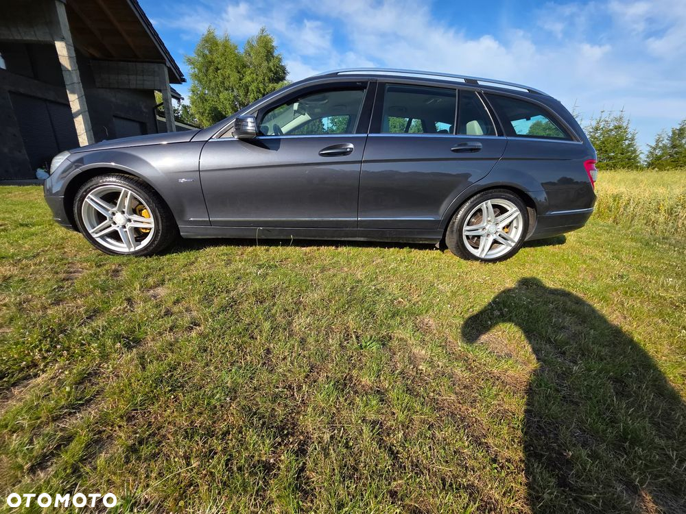 Mercedes-Benz Klasa C 250 CDI BlueEff Avantgarde 4-Matic - 3
