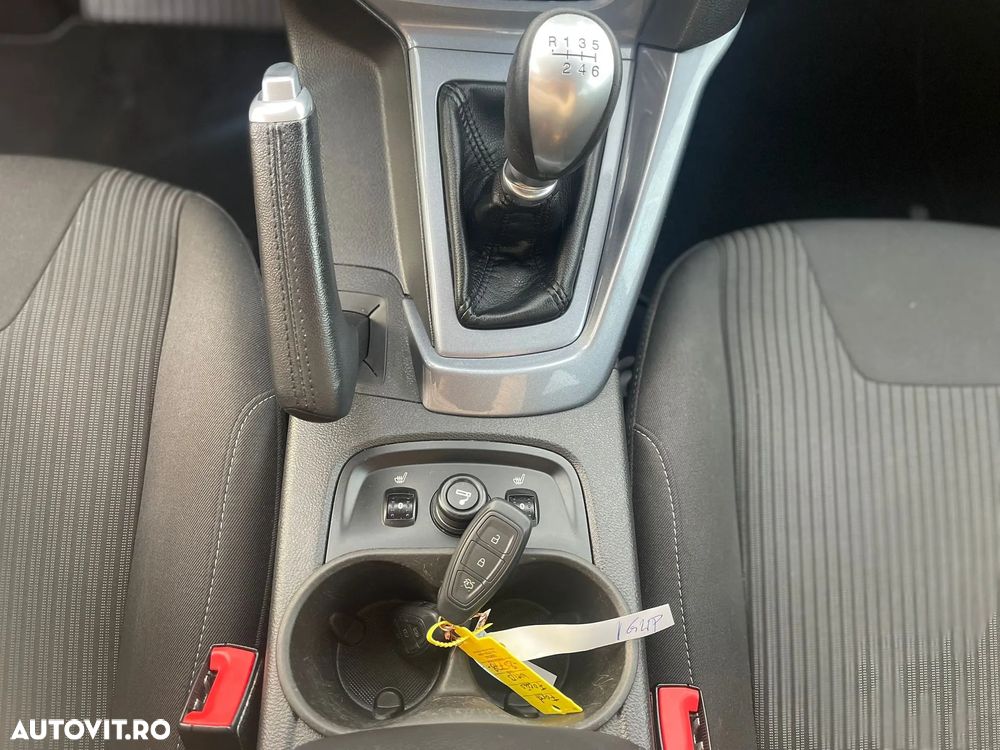 Ford Focus Turnier 1.6 EcoBoost Start-Stopp-System Titanium - 9
