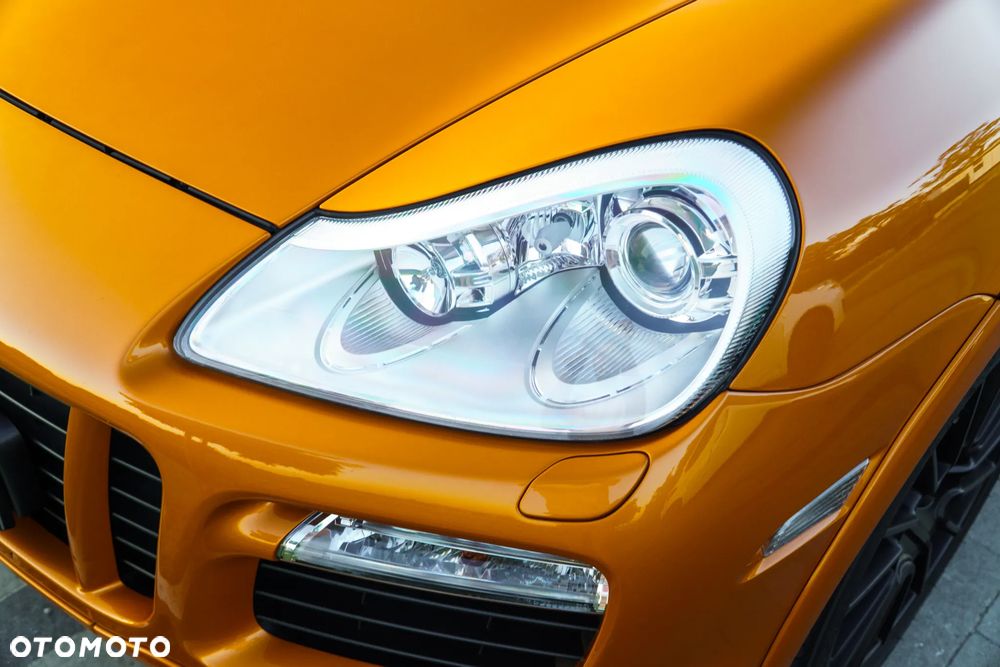 Porsche Cayenne - 33