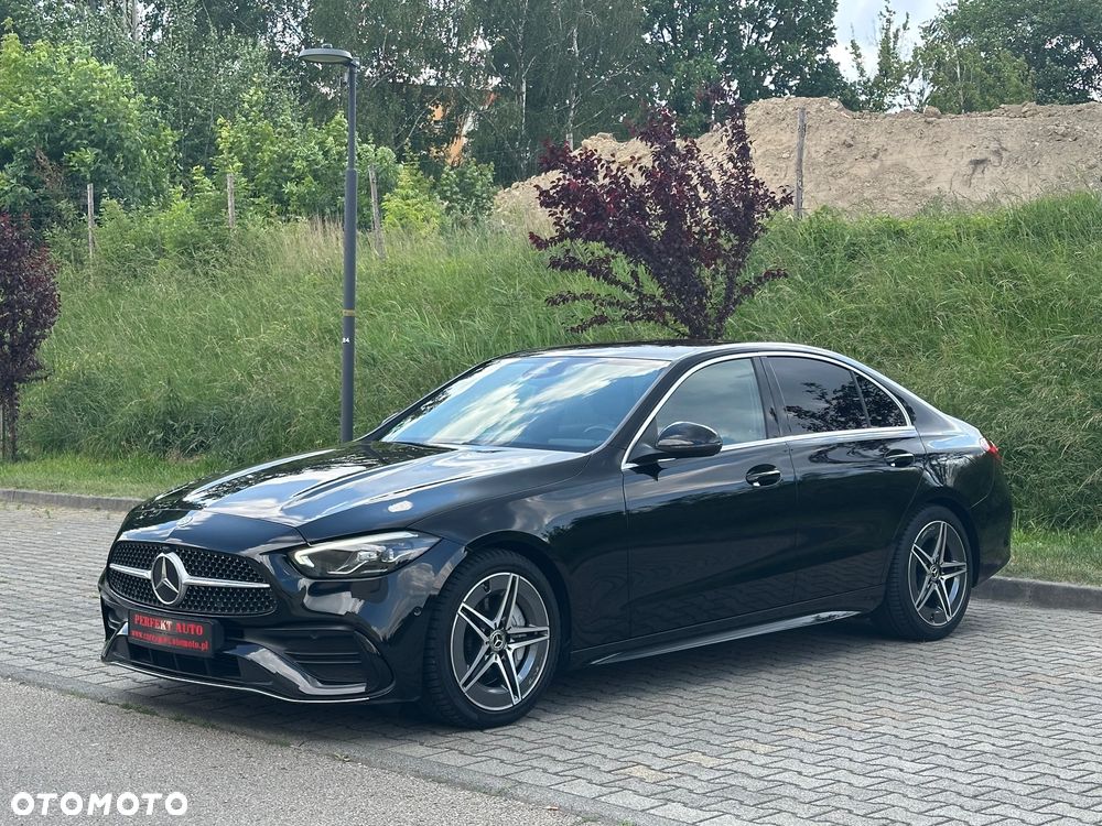 Mercedes-Benz Klasa C 180 9G-TRONIC AMG Line - 4