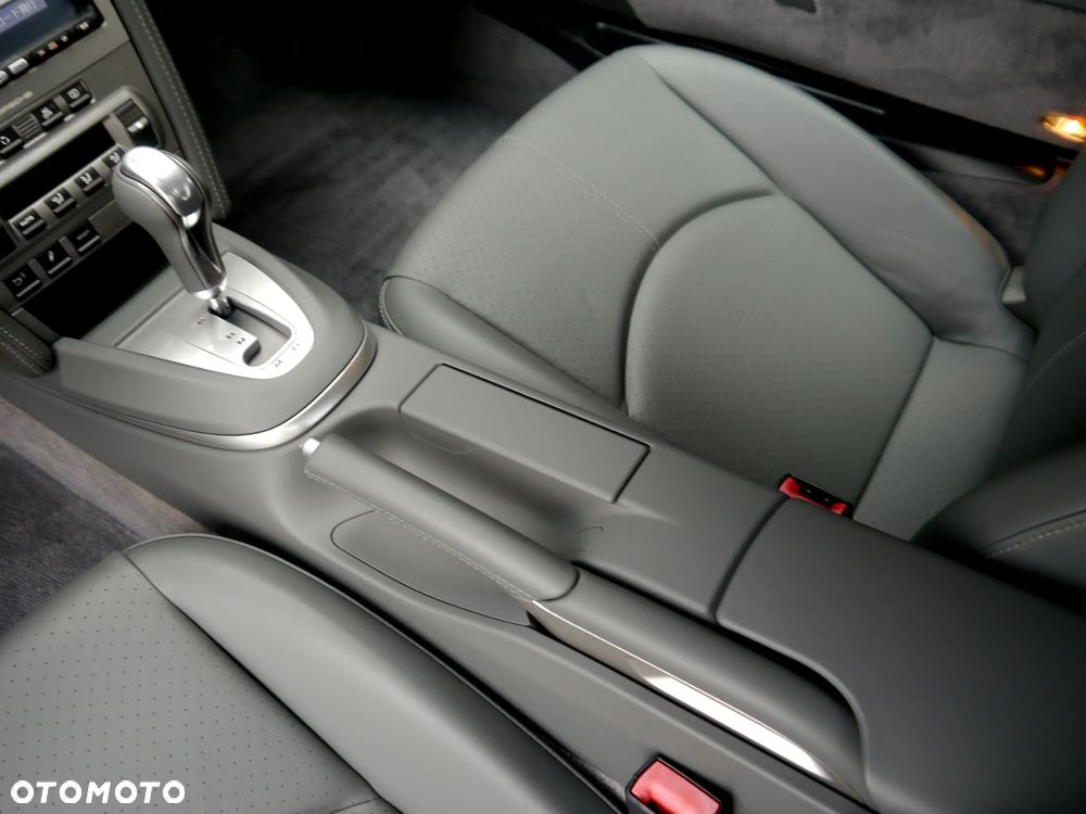 Porsche 911 Turbo Tiptronic S - 30