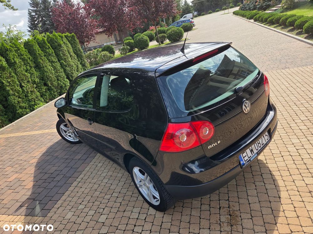 Volkswagen Golf - 20