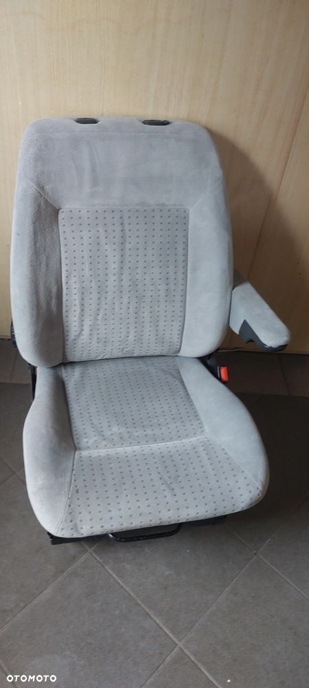 Fotel prawy vw t4 - 2