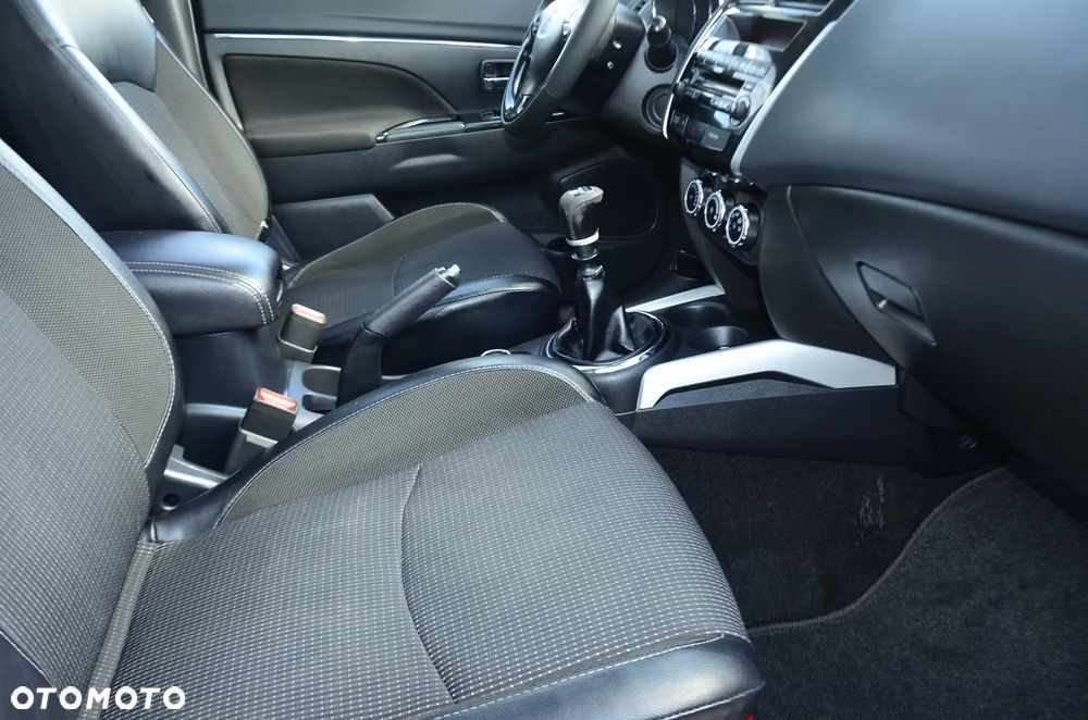 Peugeot 4008 - 28