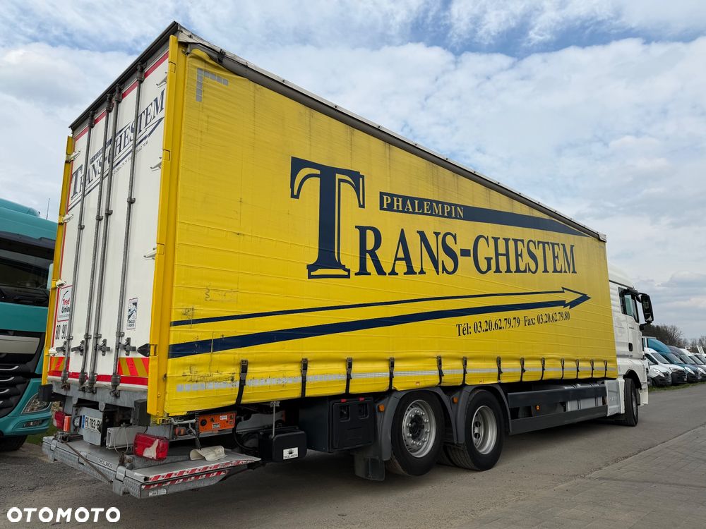 MAN TGX 26.420 6x2 // Oś podnoszona // Firanka // Winda - 5