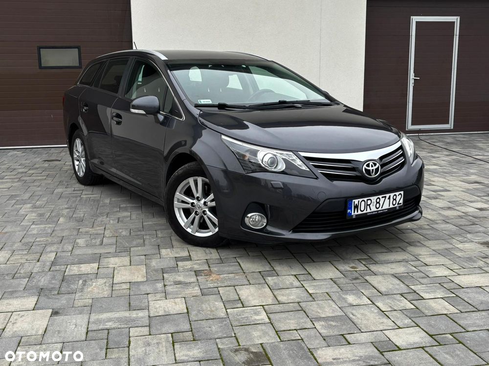 Toyota Avensis - 5