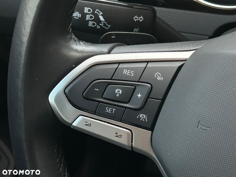 Volkswagen Passat 2.0 TSI Business DSG - 22