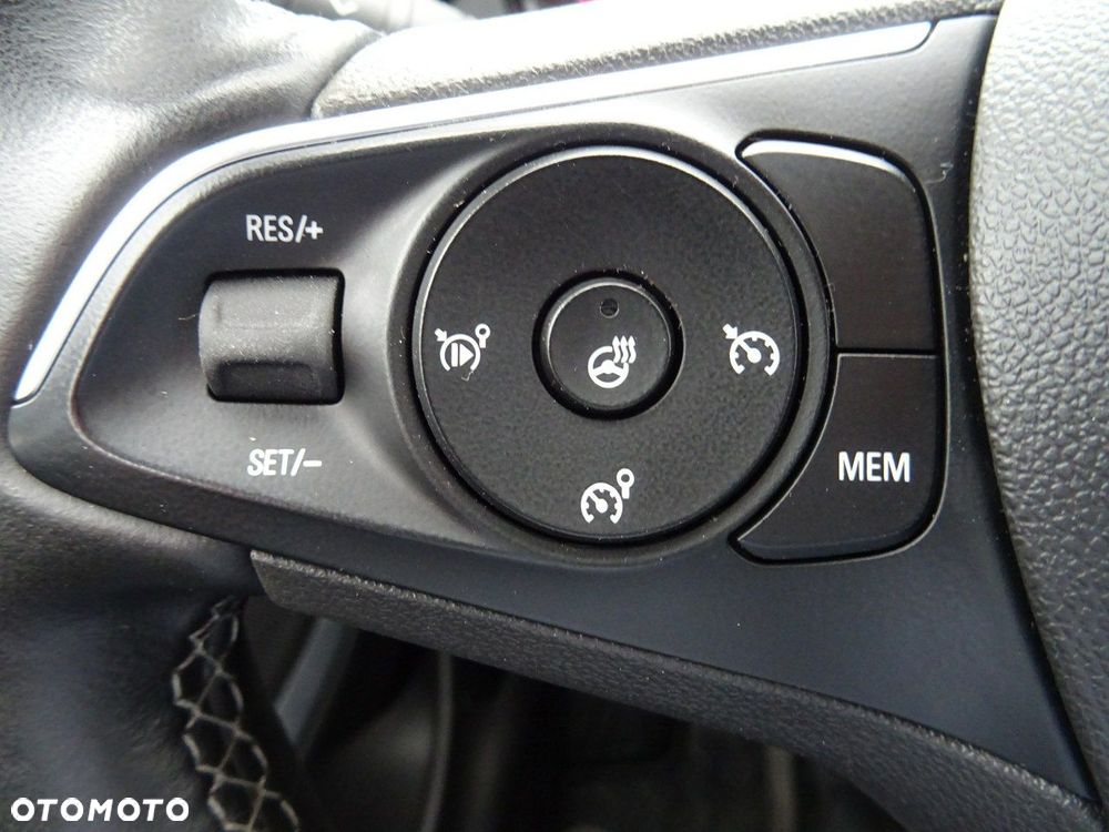 Opel Crossland X 1.2 Automatik Edition - 19