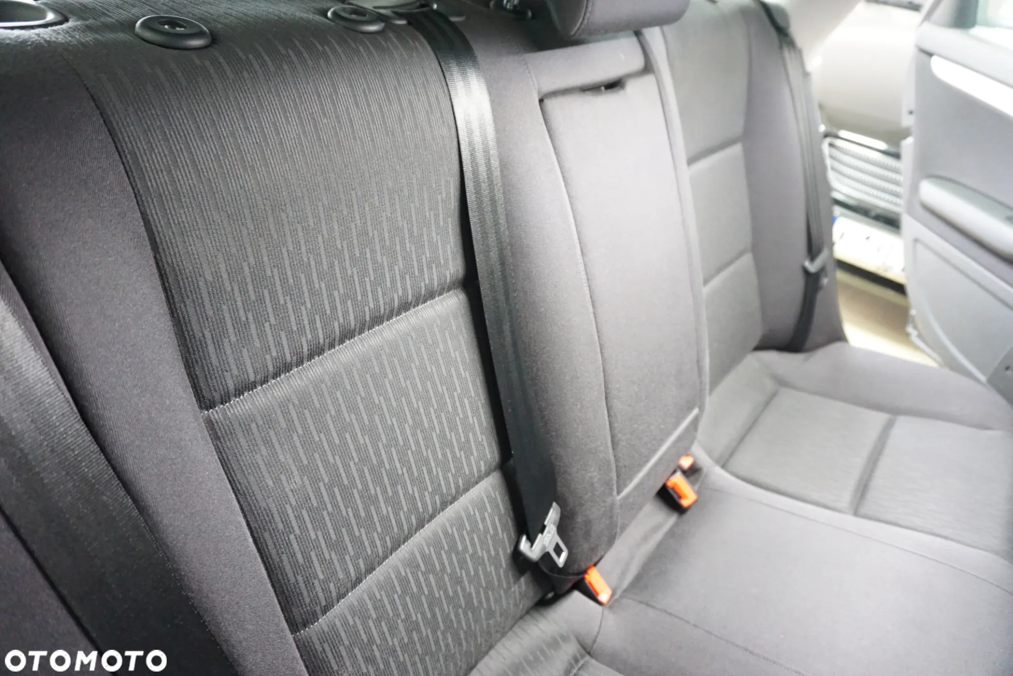 Audi A4 Avant 2.0 TDI - 22