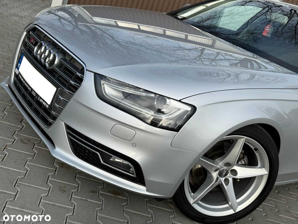 Audi A4 Avant - 5