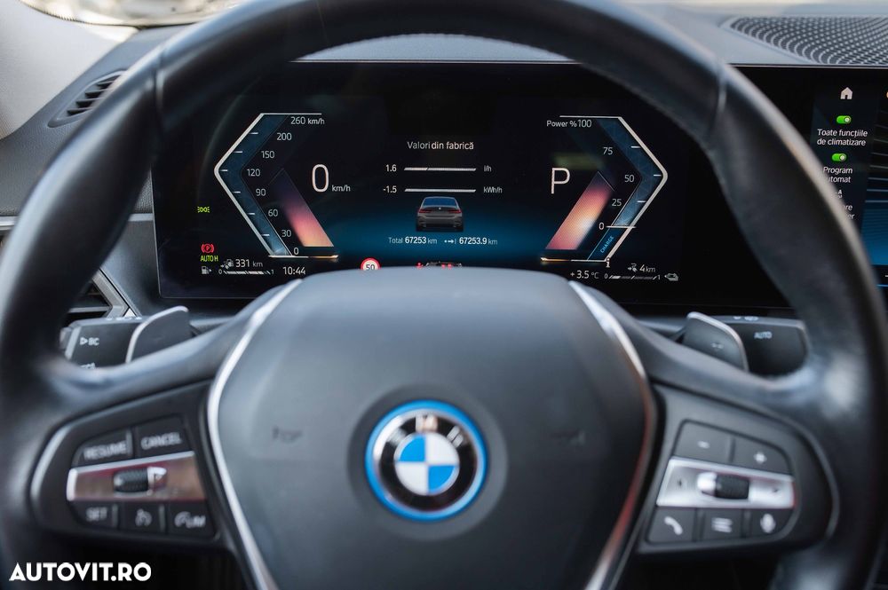 BMW Seria 3 320e Aut. - 15