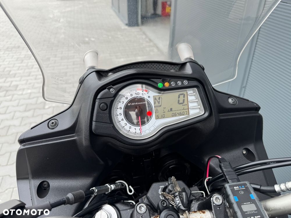 Suzuki V-STROM - 21