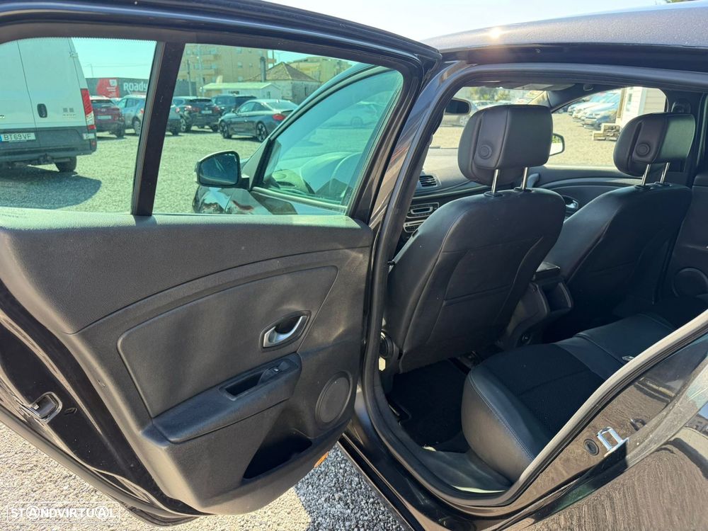 Renault Mégane 1.5 dCi Dynamique - 14