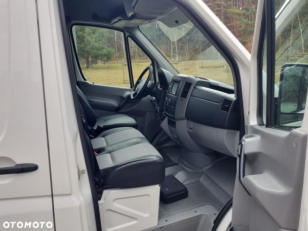 Volkswagen Crafter - 16