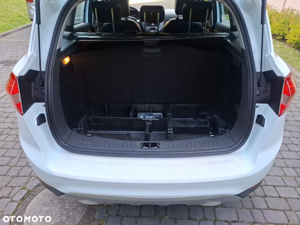 Ford Kuga 2.5 4x4 Trend - 26