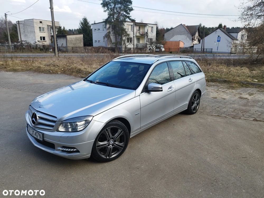 Mercedes-Benz Klasa C 200 CGI Automatik BlueEFFICIENCY Avantgarde - 8