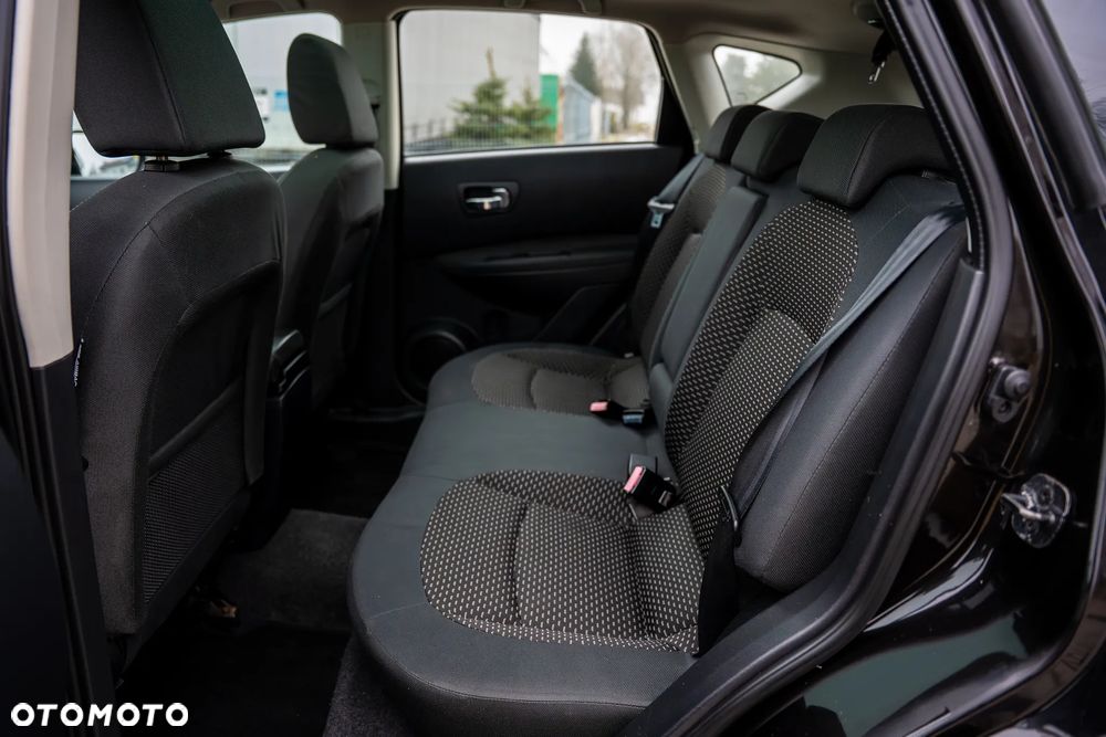 Nissan Qashqai 2.0 dCi 4 x 4 DPF tekna - 21