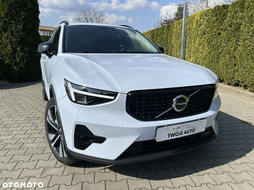 Volvo XC 40 B5 B AWD Geartronic RDesign - 1