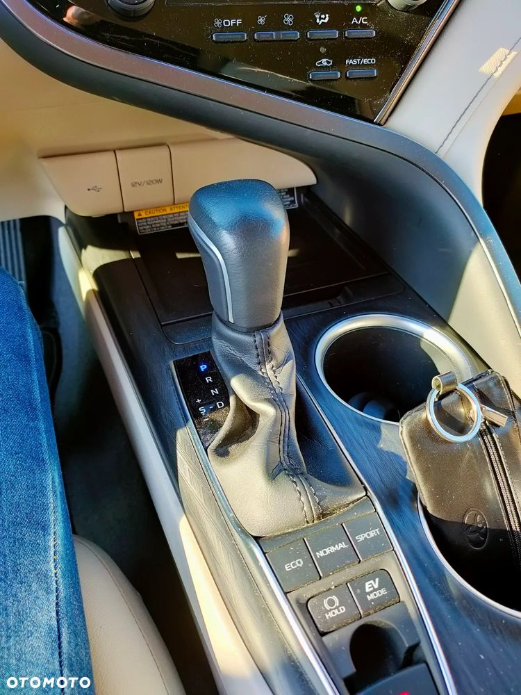 Toyota Camry 2.5 Hybrid Executive CVT - 15
