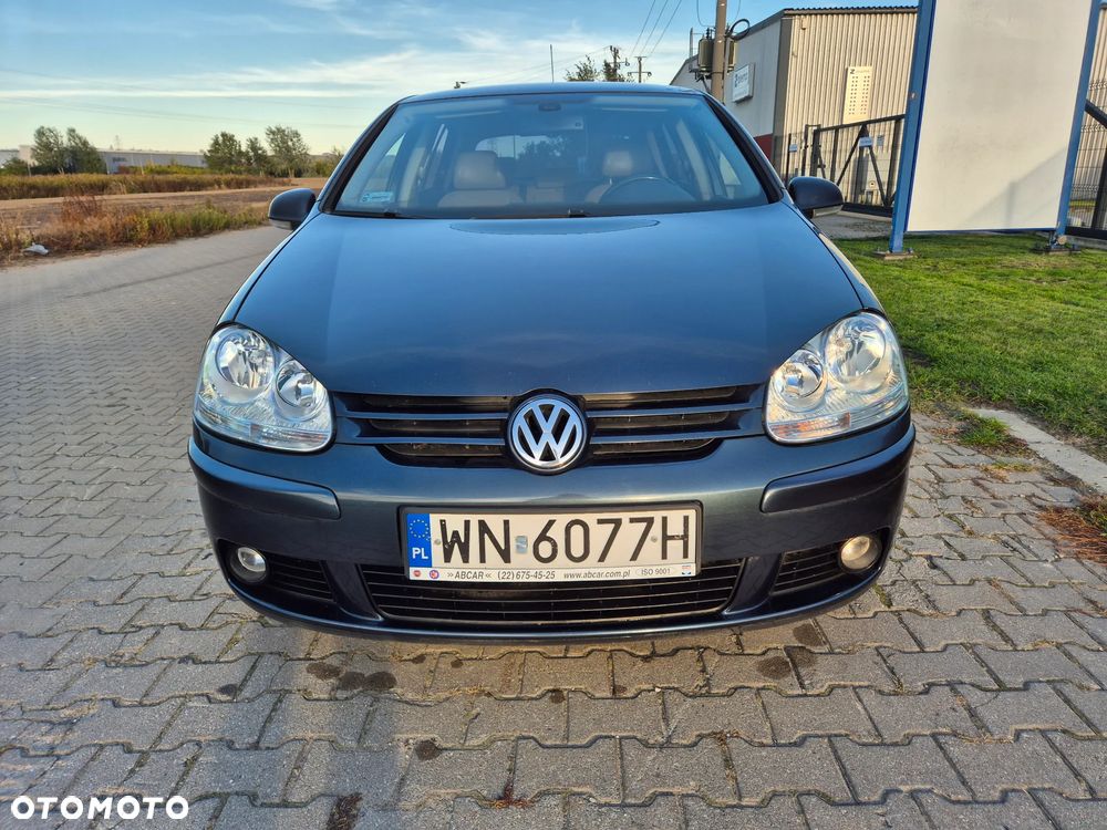 Volkswagen Golf 1.9 TDI DSG Individual - 17