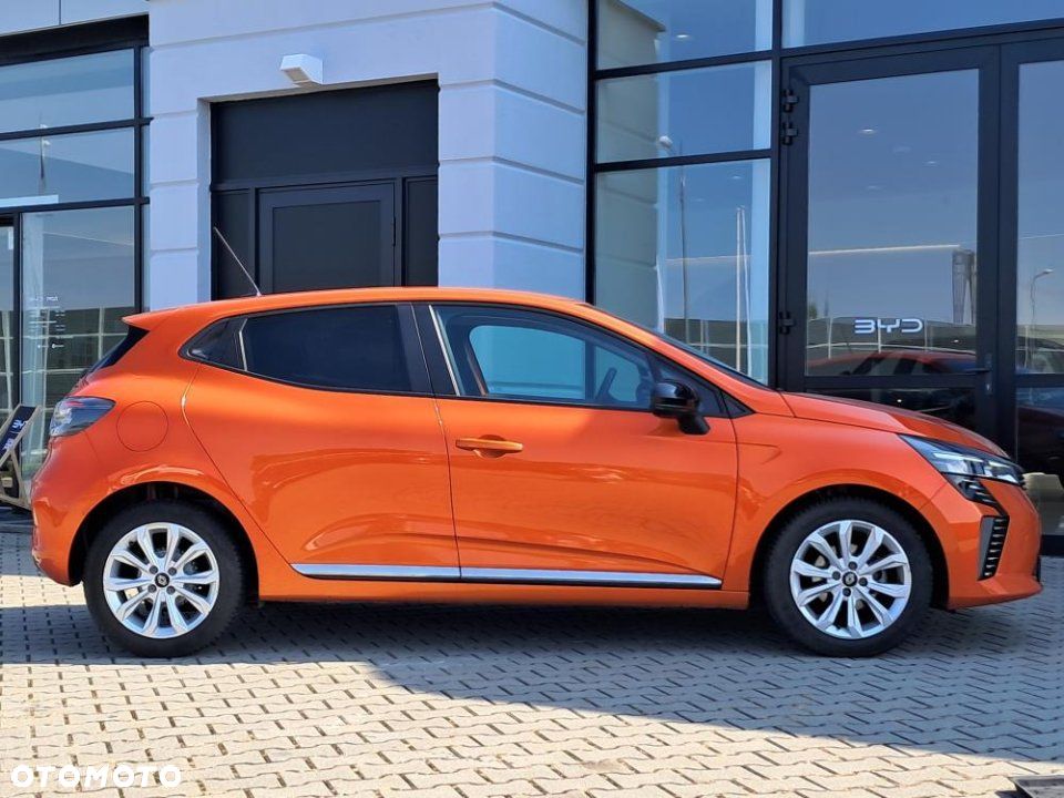 Renault Clio - 6