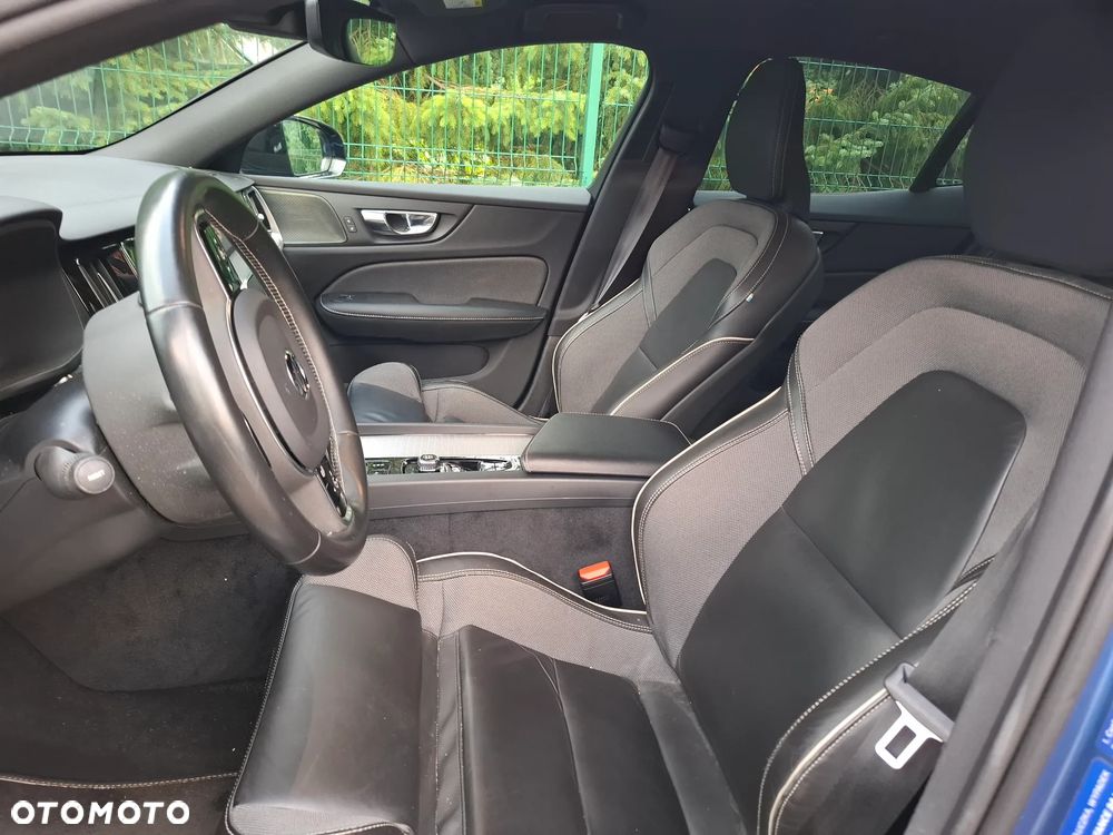 Volvo S60 B5 B AWD R-Design - 20